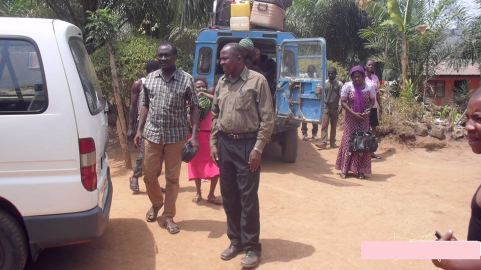 REO Team in Akwaya, Cameroun